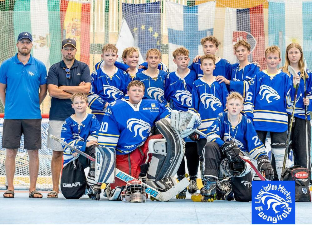 Joukkuekuva, jossa rullakiekkoilijoita. Fuengirola LIONS. Team Infantil.