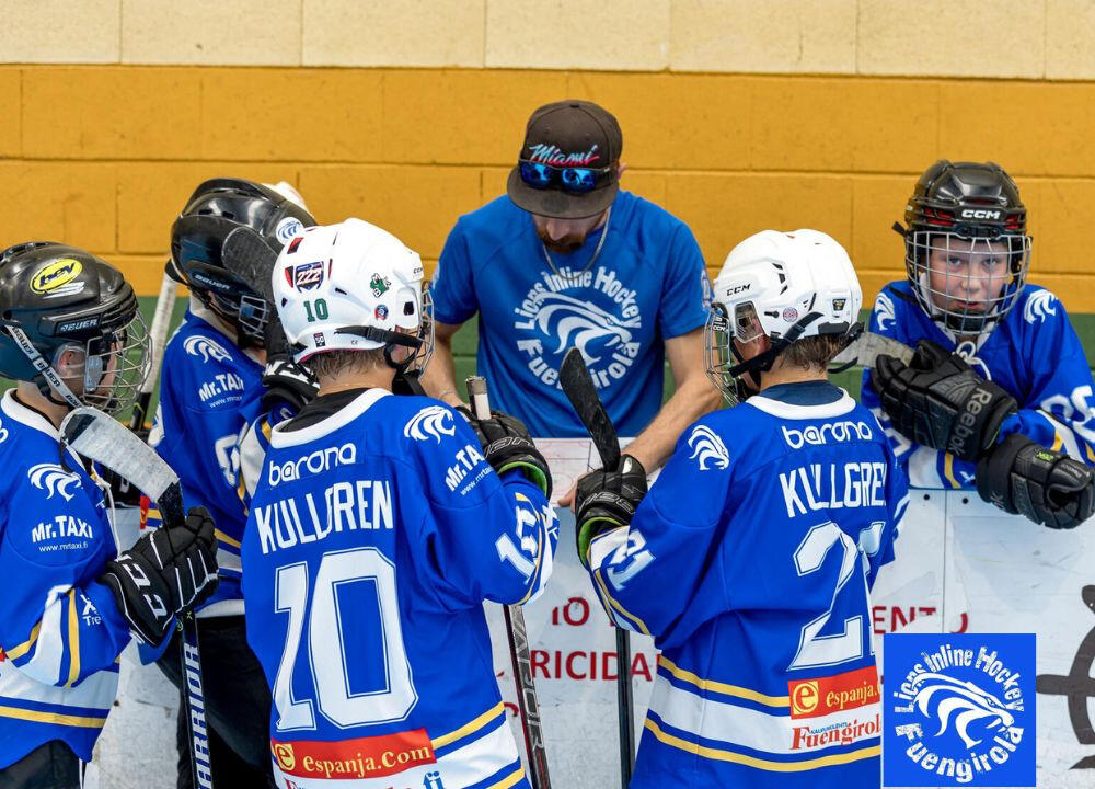 Joukkuekuva, jossa rullakiekkoilijoita. Fuengirola LIONS. Team Alevin.