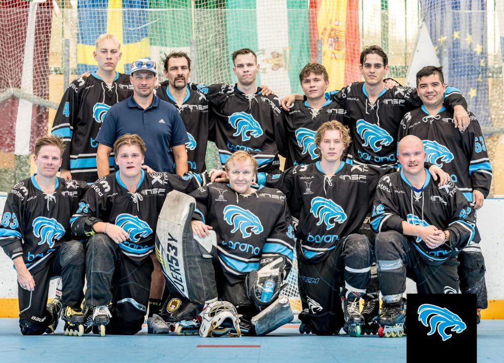 Joukkuekuva, jossa rullakiekkoilijoita. Fuengirola LIONS. Team Barona.